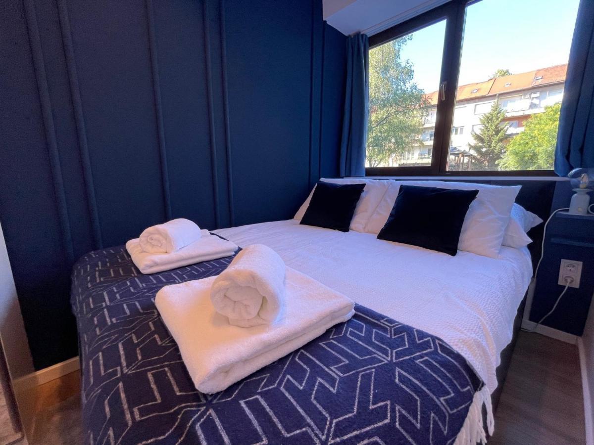 Apartments Ella Загреб Экстерьер фото
